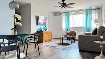 Smart TV 50-inch có truyền hình kỹ thuật số