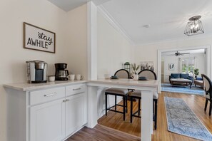 Unclassified image, 5 of 28, button - Historic charm & modern comfort on Manito Park | The Lorraine (Spokane)