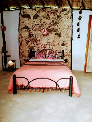 1 Schlafzimmer, Schreibtisch, WLAN, Bettwäsche