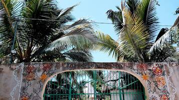 Enceinte de lâhĂ©bergement