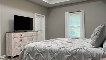 4 chambres, fer et planche à repasser, accès au Wi-Fi (inclus)