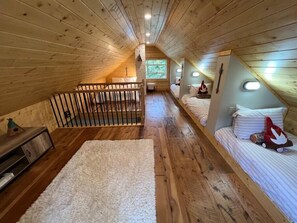 3 chambres, fer et planche à repasser, Wi-Fi gratuit, draps fournis