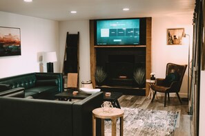 Living area - Charming & Modern Lakefront Home - Lower Half - Hiking, Biking & Kayaking.  (Palmer Lake)