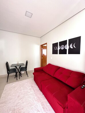 이코노미 하우스 | 거실 공간