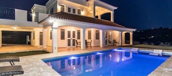 Minutes from beaches  private pool Solar panels Ocean & Mountain Views
