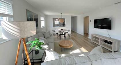 New Renovated Condo Punta Gorda 1A