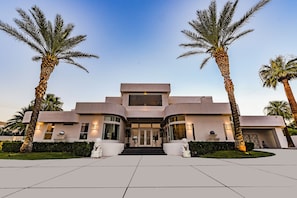 Exterior - Graffiti Mansion Las Vegas (Las Vegas)