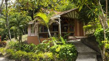 Deluxe Cabin, Mountain View | Individually decorated, individually furnished, free WiFi