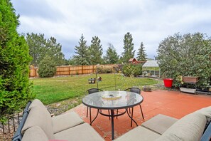 Terrace/patio - Shirley's Temple (Colorado Springs)