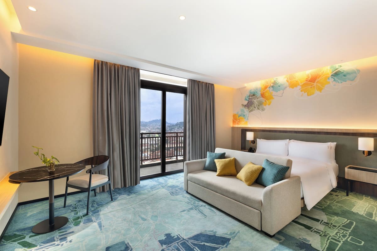 Suite, 1 King-Bett (Bukit Randu City View)