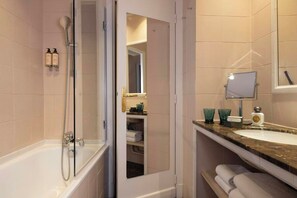 Bathroom - Hotel le Saint Gregoire (Paris)