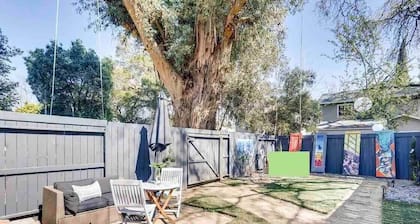 TINY ART HOUSE near the beat