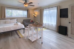 1 chambre, fer et planche à repasser, Wi-Fi, draps fournis