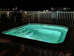 室外游泳池