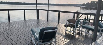 Large Waterfront home w/dock