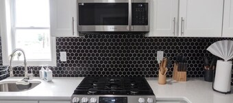 5Bed 2Bath Near NYC, Parking, Laundry