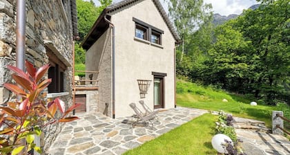 Baita Dinh - Crodini Village