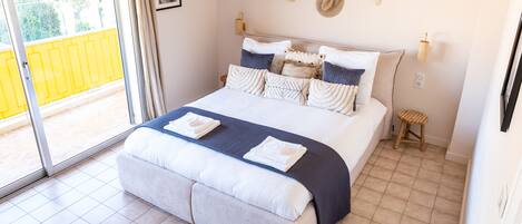 2 عدّة غرف نوم ومكتب ومكواة/لوح كي وواي فاي مجانًا