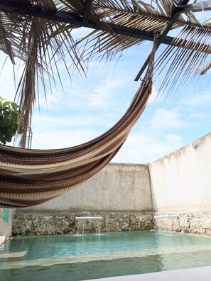 Outdoor pool - Hotel and Museum Aldea Maya Toktli Orígenes - Casa Maya Toh - Swimming pool + Starlink (Izamal)