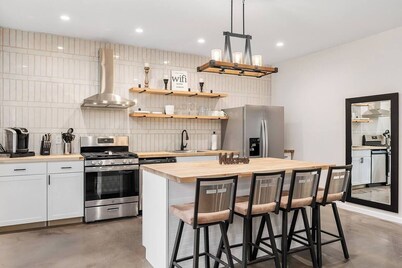 Center Hill Serenity