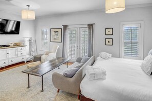 Bügeleisen/Bügelbrett, kostenloses WLAN, Bettwäsche