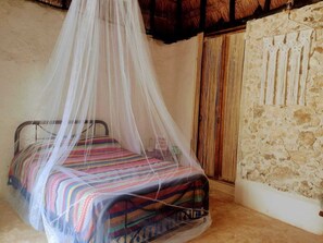 1 dormitorio, escritorio, wifi gratis y ropa de cama