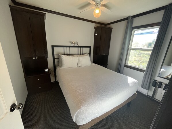 1 bedroom, free WiFi, bed sheets