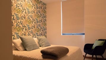 1 dormitorio, tabla de planchar con plancha, wifi gratis y ropa de cama