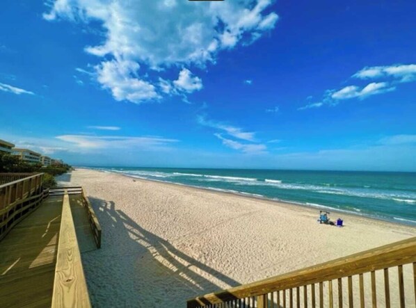 Beach nearby, beach towels