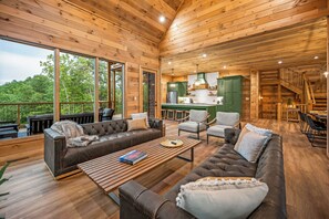 Smart-TV, Kamin, Videospiele