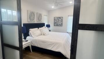 1 chambre, fer et planche Ă repasser, Wi-Fi gratuit, draps fournis