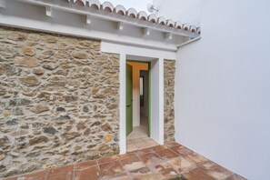 واجهة المنشأة