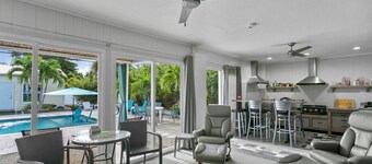 Tropical Haven C Guesthouse -4503   “Anna Maria Island”