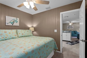 1 chambre, fer et planche à repasser, accès au Wi-Fi (inclus)