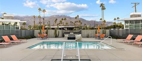 Outdoor pool, a heated pool