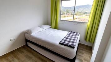 1 bedroom, WiFi, bed sheets