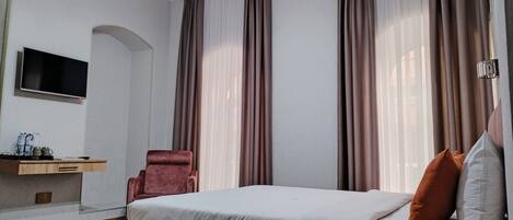 In-room safe, desk, blackout drapes, soundproofing