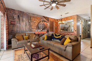 Living area - The Magical Hogwarts Chambers, love for Harry Potter? Come check this out.  (Davenport)