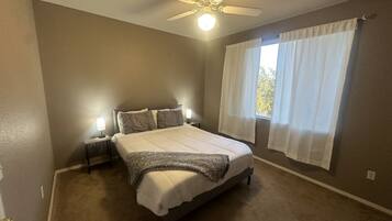 1 bedroom, desk, iron/ironing board, free WiFi