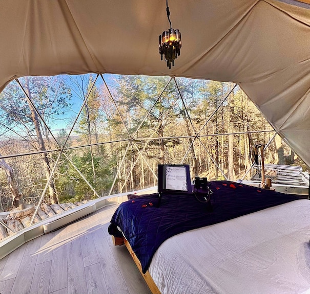 Vue Du Jacuzzi~du Lit King~un Luxe Sauvage Unique - Quebec