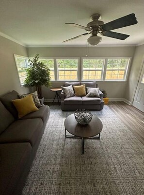 تلفزيون ذكي