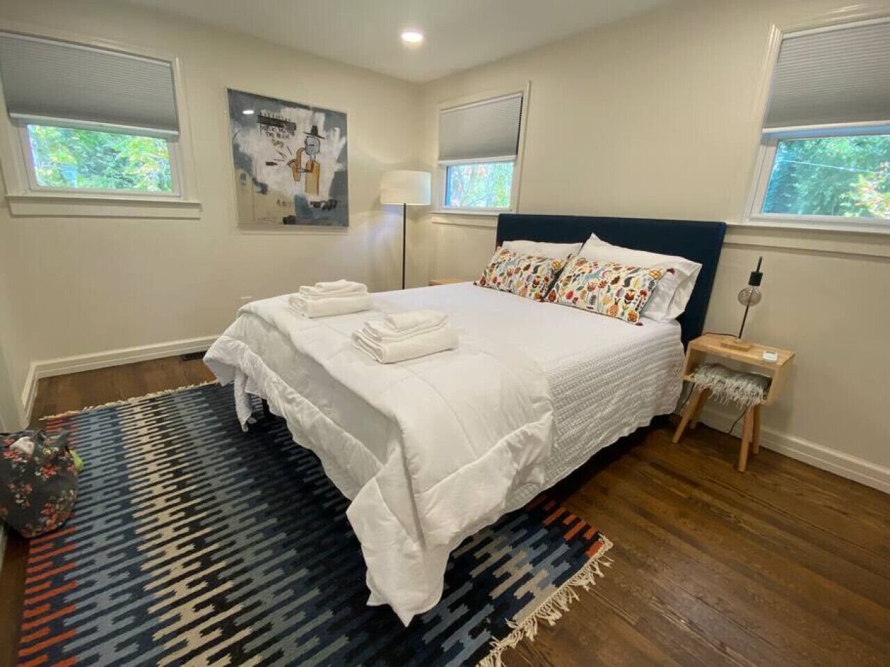 3 bedrooms, desk, iron/ironing board, free WiFi