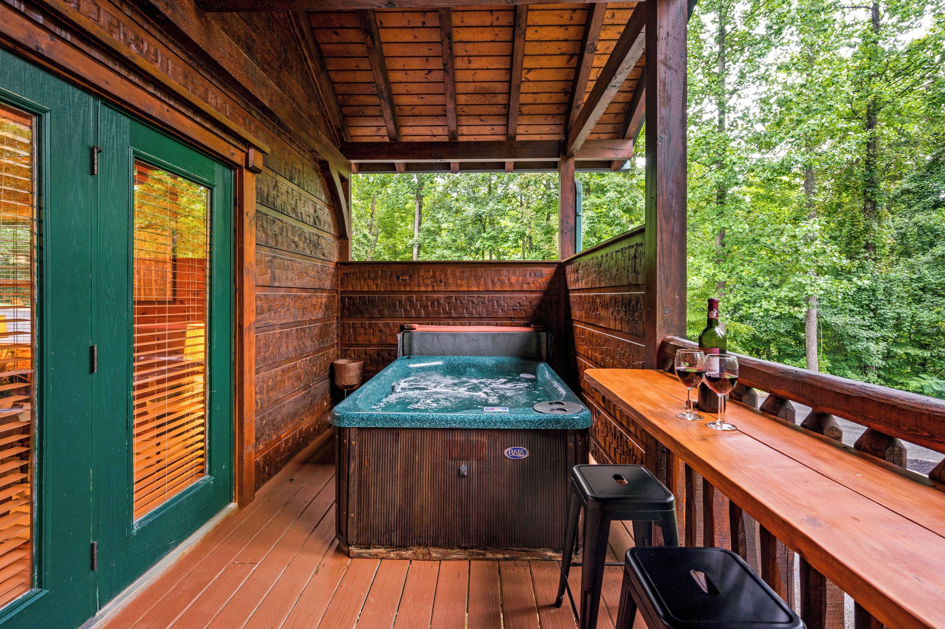 Outdoor spa tub