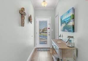 Interior - Great Winter Rates and promotions plus early bird promotions for Summer 26 (Orange Beach)