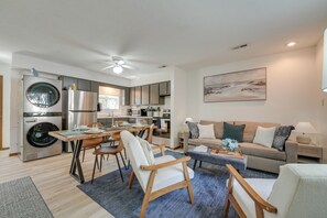 Interior - 3 Mi to Silver Dollar City! Family Getaway w/ Pool (Branson)