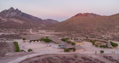 Ranch, horses, beach & food! *All inclusive*<br>