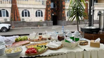 Gratis frukostbuffé varje dag