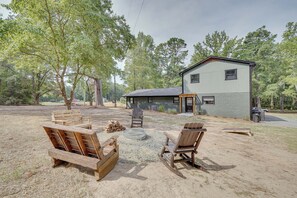 Terrace/patio - Charming Creedmoor Retreat Near Falls Lake! (Creedmoor)