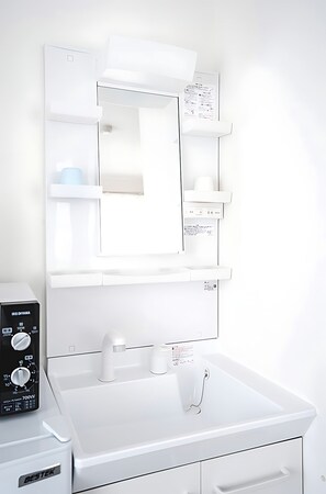 Interior - JR Nippori 5min | 2F New Private Room | Kitchen, Wi-Fi, Washer | Promo Rate R201 (荒川区東日暮里)