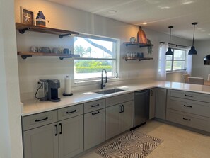 Fridge, microwave, oven, stovetop - Pool house, close to the beach! (Satellite Beach)